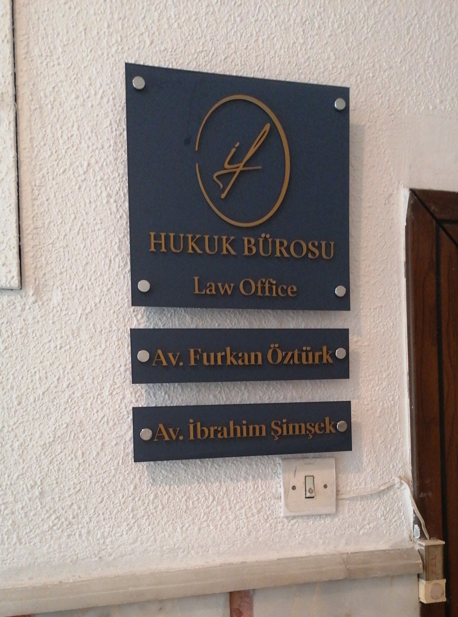 ankara tabela, tabela çankaya, tabela, kapı tabelası, duvar tabelası, ankara tabelacı, dükkan tabelası, ofis tabelası, büro tabelası, pleksi tabela, yönlendirme tabelası, kapı tabelası