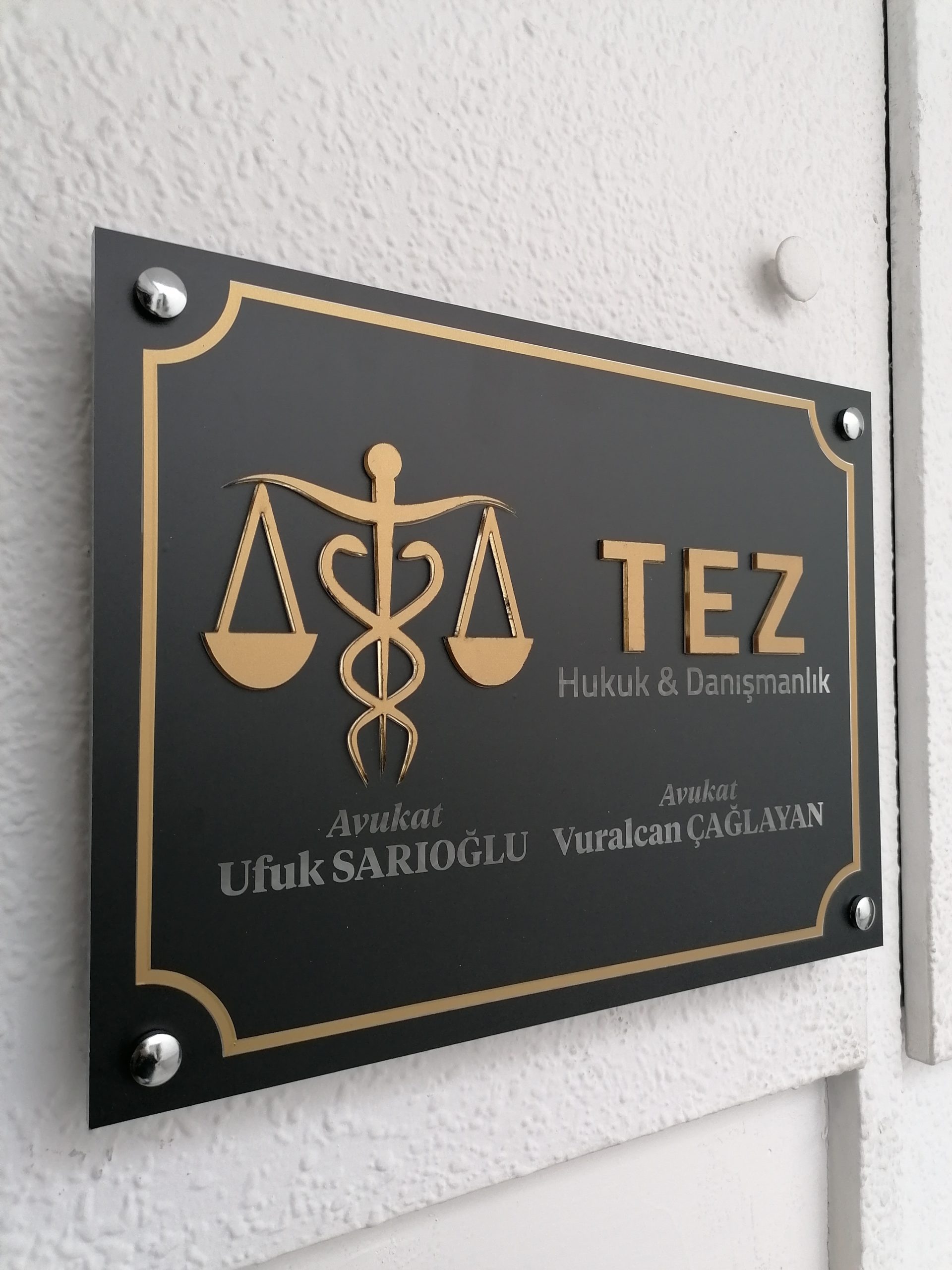 ankara tabela, tabela çankaya, tabela, kapı tabelası, duvar tabelası, ankara tabelacı, dükkan tabelası, ofis tabelası, büro tabelası, pleksi tabela, yönlendirme tabelası, kapı tabelası