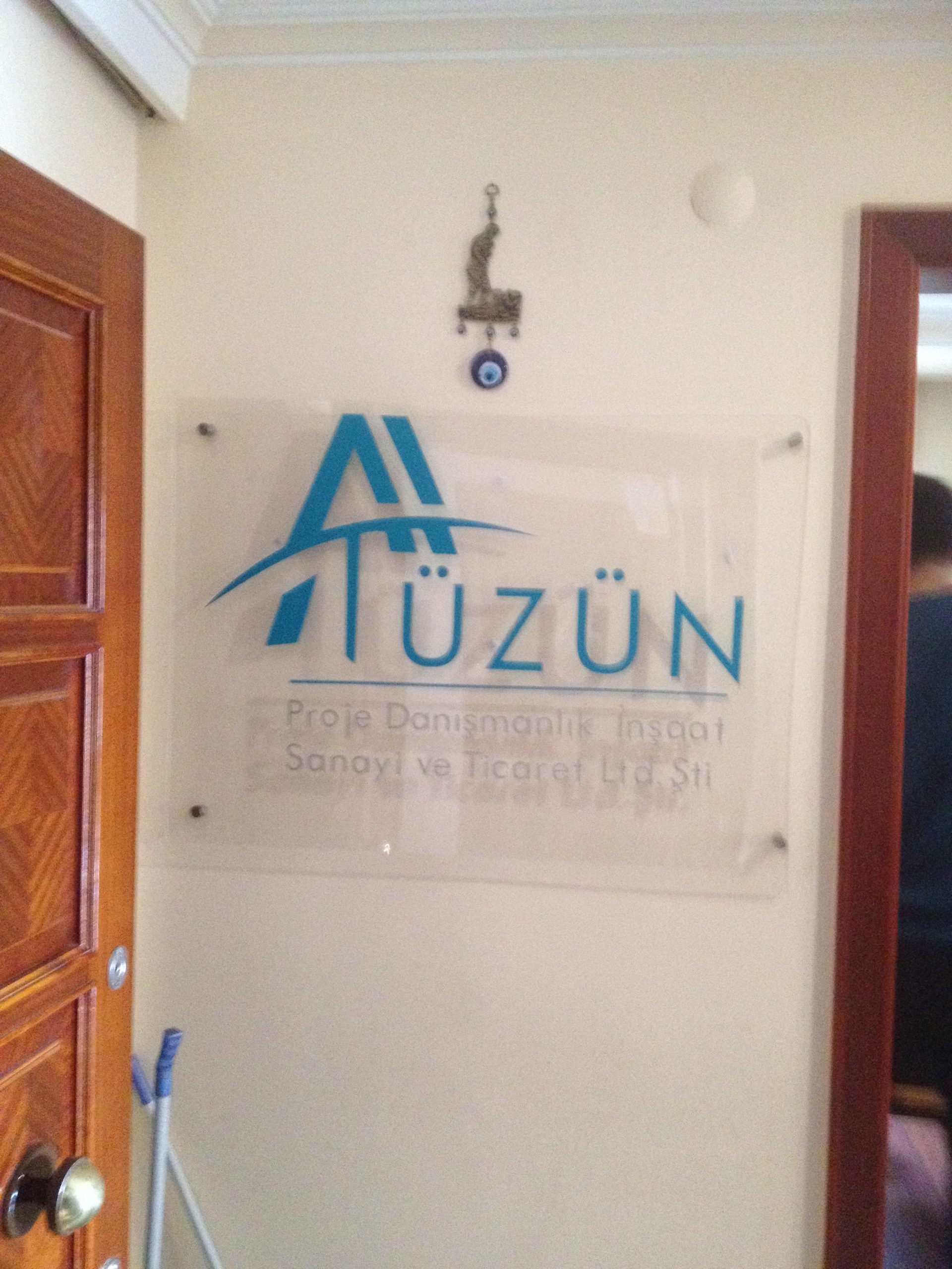 ankara tabela, tabela çankaya, tabela, kapı tabelası, duvar tabelası, ankara tabelacı, dükkan tabelası, ofis tabelası, büro tabelası, pleksi tabela, yönlendirme tabelası, kapı tabelası