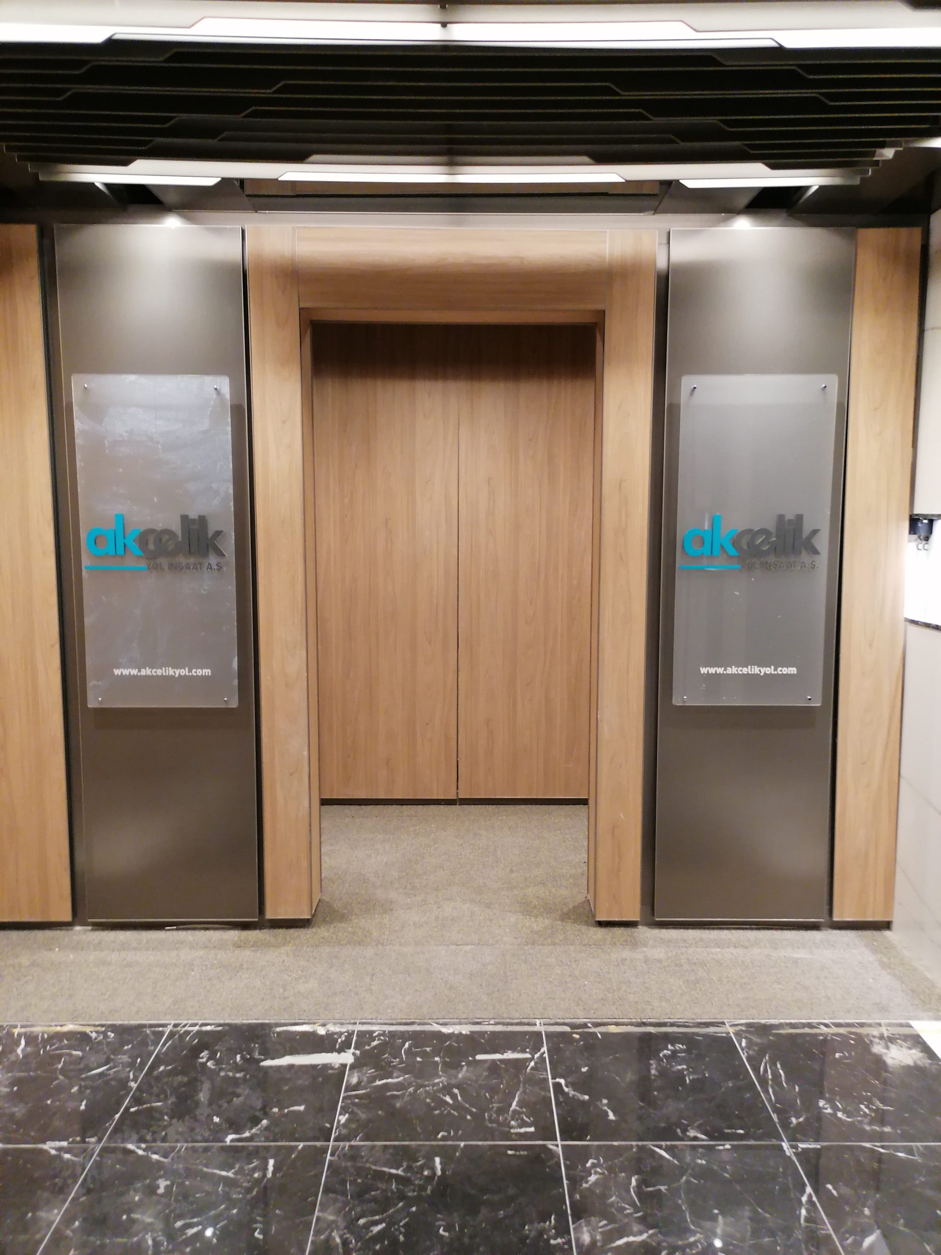 ankara tabela, tabela çankaya, tabela, kapı tabelası, duvar tabelası, ankara tabelacı, dükkan tabelası, ofis tabelası, büro tabelası, pleksi tabela, yönlendirme tabelası, kapı tabelası