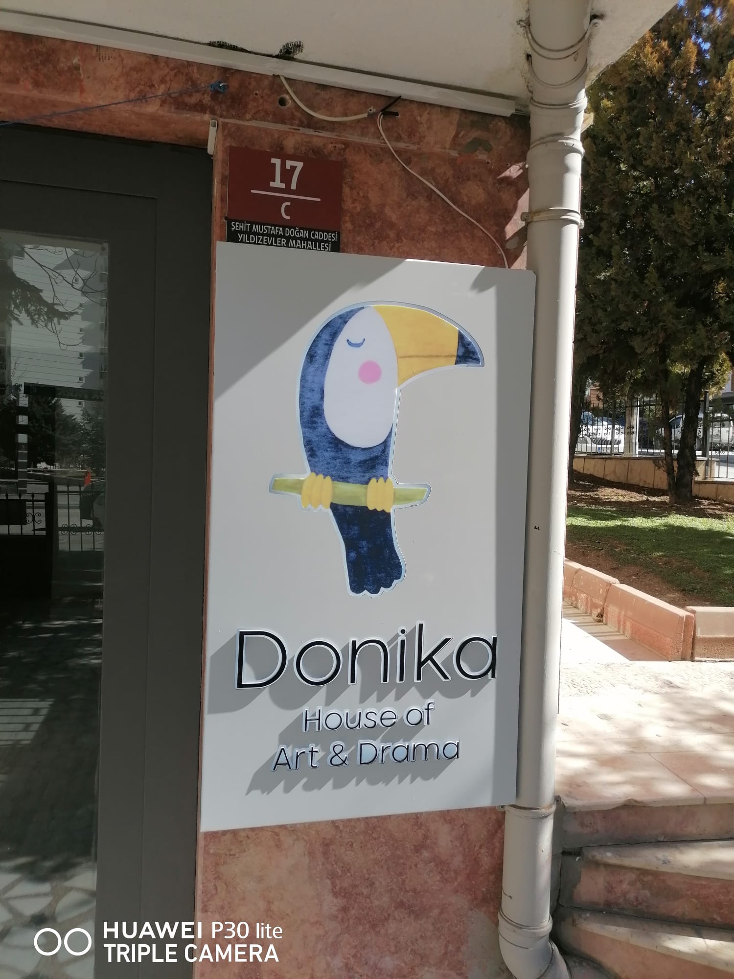 ankara tabela, tabela çankaya, tabela, kompozit tabela, ışıklı tabela, pleksi tabela, kutu harf tabela, ankara tabelacı, inşaat tabelası, dükkan tabelası, tabelacı